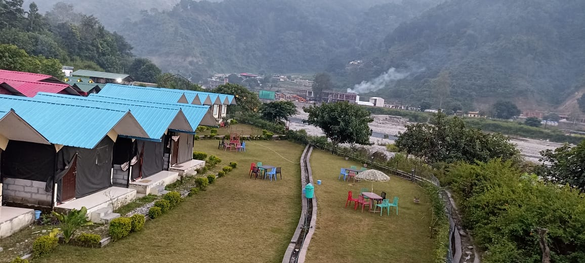 delux cottage camp in rishikesh