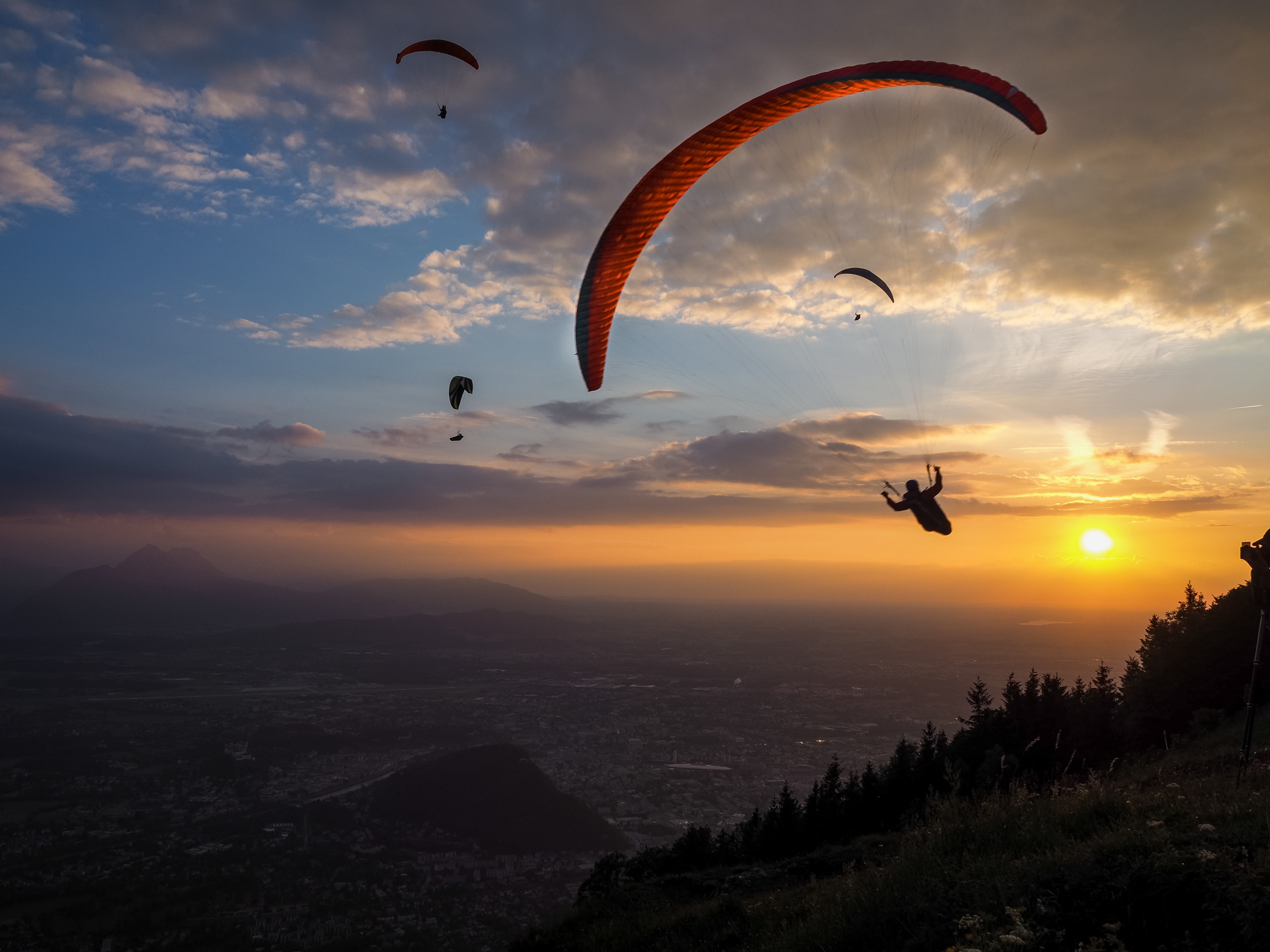 paragliding adventure in uttarakhand